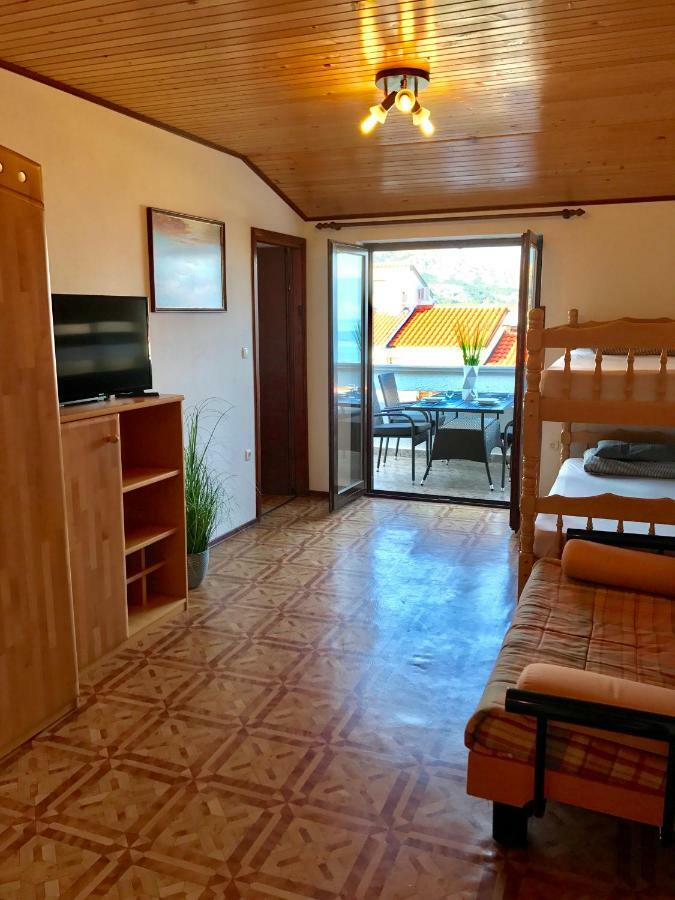 Apartmani Lisac باشْكا المظهر الخارجي الصورة